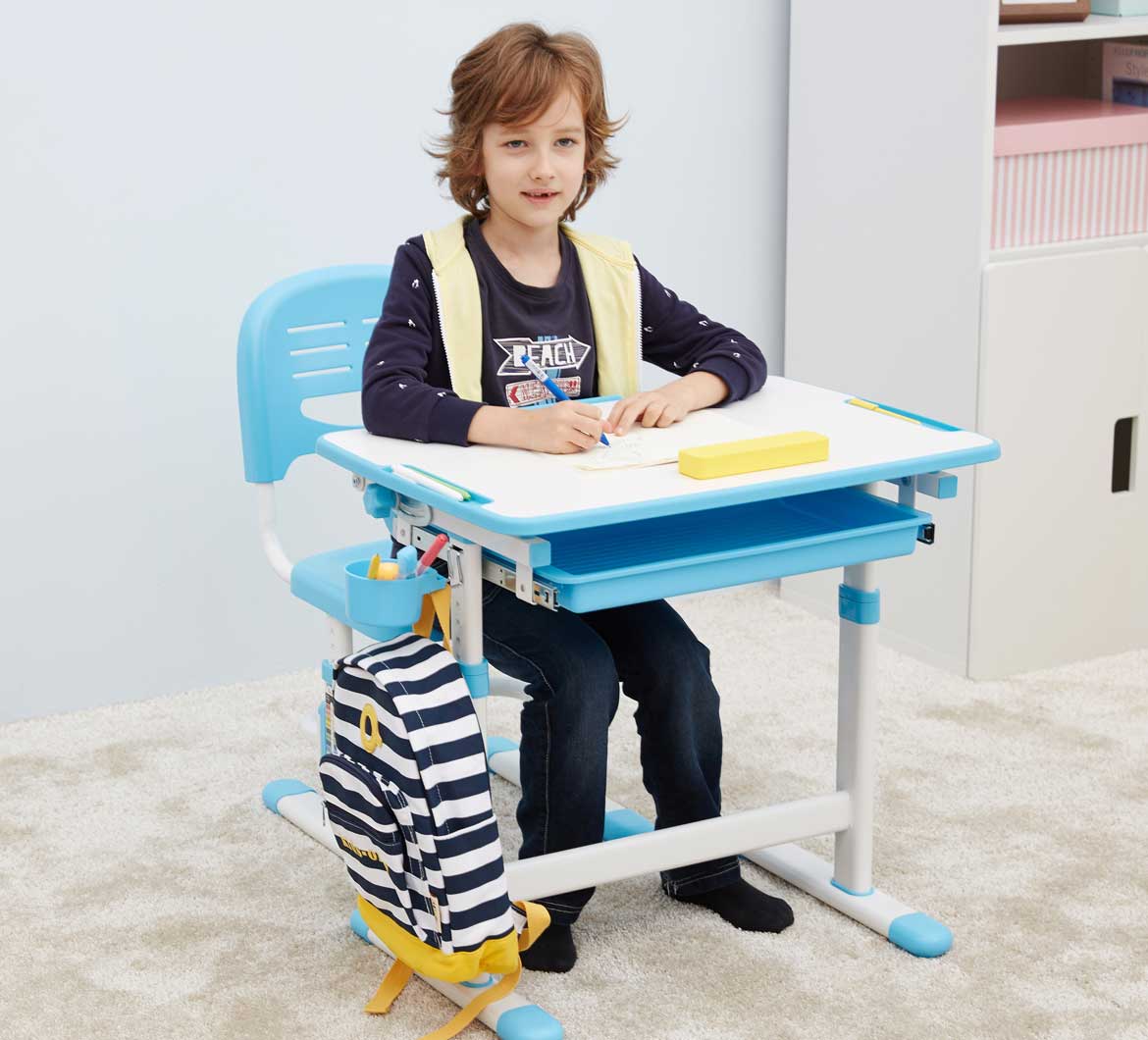 best-desk-kids-height-adjustable-table-and-chair-portfolio-7